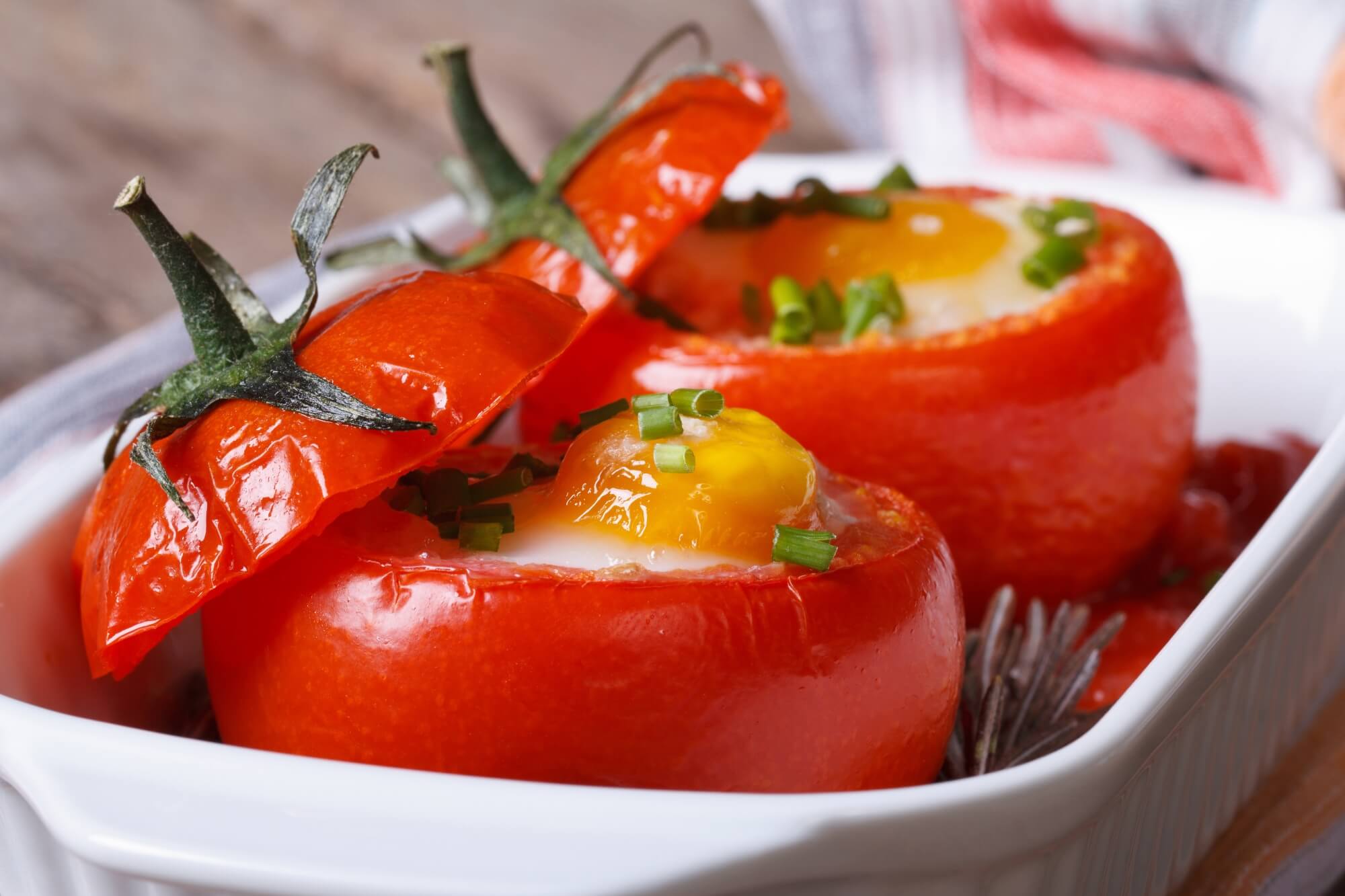 Gefüllte Tomate: Easy Muskelaufbau-Meal